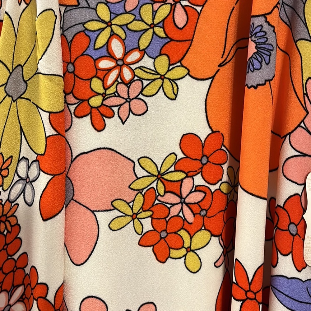 Size Medium Altar’d State Retro Halter Dress (New with tags) - Picture 3 of 5